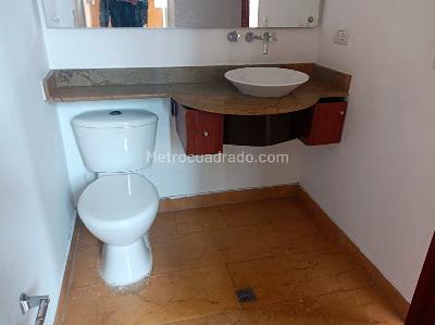 Apartamento de 1 alcoba en arriendo en El Poblado, Medellín, 55 m² · foto 13 de 14
