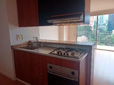 Apartamento de 1 alcoba en arriendo en El Poblado, Medellín, 55 m² · foto 5 de 14