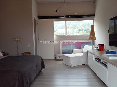 Apartamento de 3 alcobas en venta en El Poblado, Medellín, 202 m² · foto 10 de 18