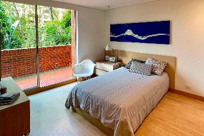 Apartamento de 2 alcobas en venta en San Lucas, Medellín, 150 m² · foto 10 de 13