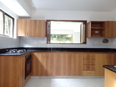 Casa de 3 alcobas en venta en Envigado, Envigado, 215 m² · foto 8 de 20