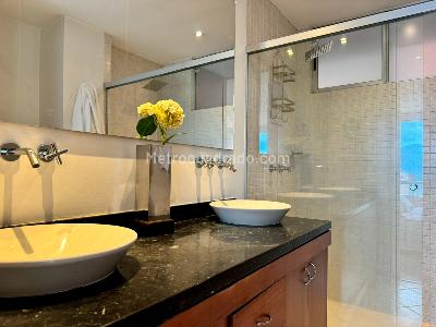Apartamento de 2 alcobas en arriendo en El Poblado, Medellín, 120 m² · foto 15 de 17