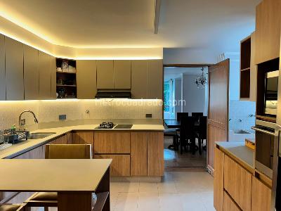 Apartamento de 3 alcobas en arriendo en El Poblado, Medellín, 180 m² · foto 10 de 19