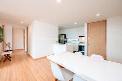 Apartamento de 3 alcobas en arriendo en El Poblado, Medellín, 95 m² · foto 4 de 19