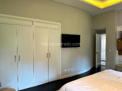 Apartamento de 3 alcobas en venta en El Poblado, Medellín, 190 m² · foto 15 de 19