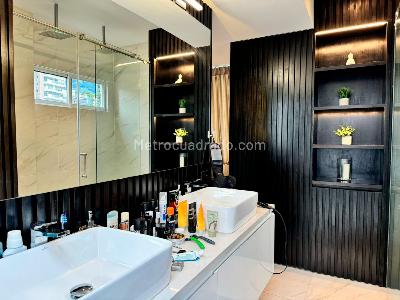 Apartamento de 3 alcobas en venta en El Poblado, Medellín, 190 m² · foto 16 de 19