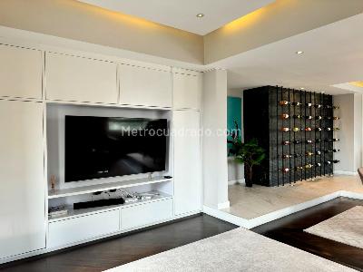 Apartamento de 3 alcobas en venta en El Poblado, Medellín, 190 m² · foto 3 de 19