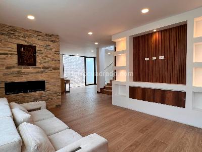 Casa de 3 alcobas en venta en Rionegro, Rionegro, 210 m² · foto 2 de 16