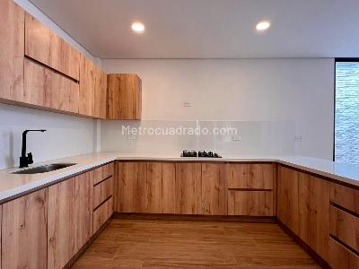 Casa de 3 alcobas en venta en Rionegro, Rionegro, 210 m² · foto 5 de 16