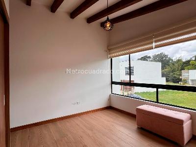 Casa de 3 alcobas en venta en Rionegro, Rionegro, 210 m² · foto 8 de 16