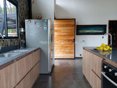 Casa de 3 alcobas en venta en Envigado, Envigado, 200 m² · foto 10 de 20