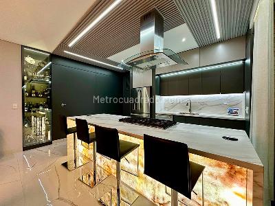 Apartamento en venta en El Poblado, Medellín · foto 9 de 19