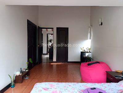 Casa de 4 alcobas en venta en El Poblado, Medellín, 290 m² · foto 10 de 19