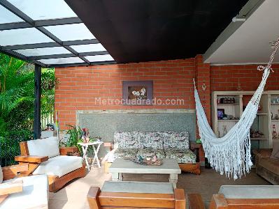 Casa de 4 alcobas en venta en El Poblado, Medellín, 290 m² · foto 18 de 19