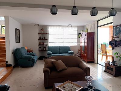 Casa de 4 alcobas en venta en El Poblado, Medellín, 290 m² · foto 3 de 19
