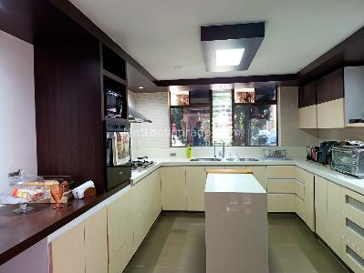 Casa de 4 alcobas en venta en El Poblado, Medellín, 290 m² · foto 4 de 19