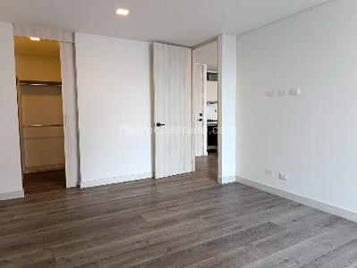 Apartamento de 1 alcoba en venta en El Poblado, Medellín, 88 m² · foto 12 de 16