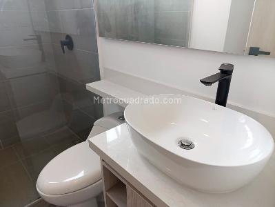 Apartamento de 1 alcoba en venta en El Poblado, Medellín, 88 m² · foto 15 de 16