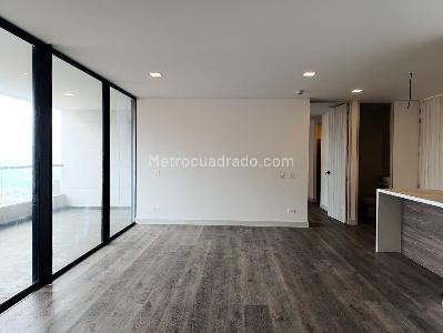 Apartamento de 1 alcoba en venta en El Poblado, Medellín, 88 m² · foto 3 de 16