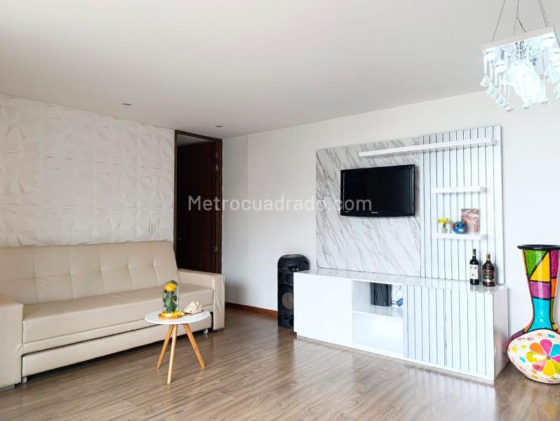2BR Apartment for Rent in El Poblado (Gated Unit) - 2