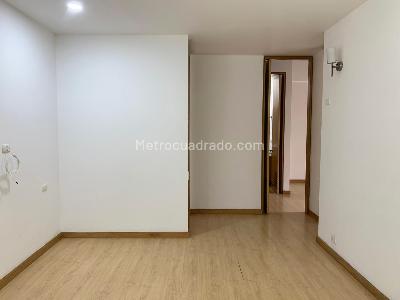 Casa en arriendo en El Poblado, Medellín · foto 11 de 19