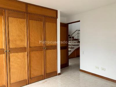 Apartamento de 3 alcobas en venta en El Poblado, Medellín, 124 m² · foto 11 de 16
