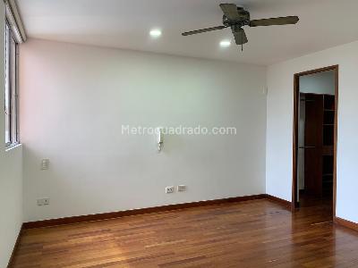 Apartamento de 3 alcobas en venta en El Poblado, Medellín, 124 m² · foto 13 de 16
