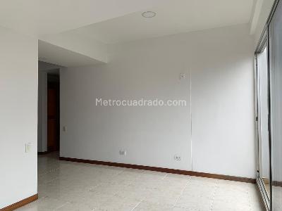 Apartamento de 3 alcobas en venta en El Poblado, Medellín, 124 m² · foto 2 de 16
