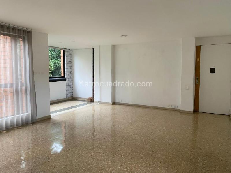 3BR Apartment in EL POBLADO (110 m²)