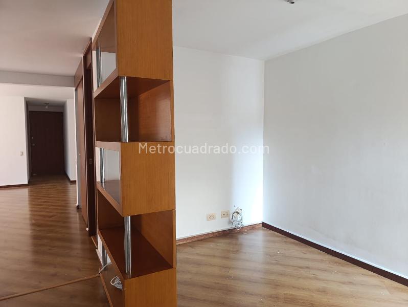 2BR Apartment for Rent in El Poblado with Balcony & Covered Parking - 8