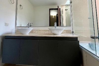 Casa de 3 alcobas en venta en Envigado, Envigado, 251 m² · foto 12 de 16