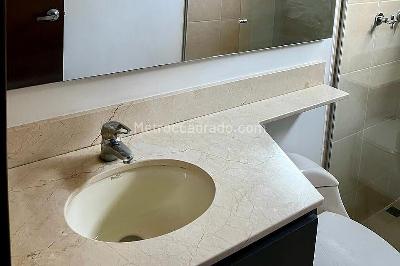 Casa de 3 alcobas en venta en Envigado, Envigado, 251 m² · foto 9 de 16