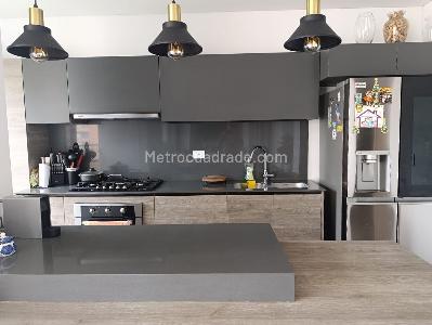 Apartamento de 3 alcobas en venta en Los Balsos, Medellín, 142 m² · foto 5 de 19