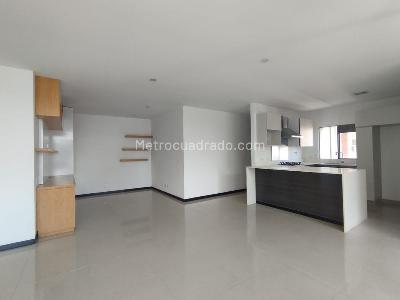 Apartamento de 3 alcobas en venta en Lalinde, Medellín, 123 m² · foto 4 de 13