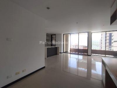 Apartamento de 3 alcobas en venta en Lalinde, Medellín, 123 m² · foto 5 de 13