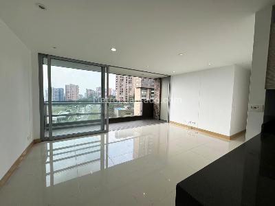 Apartamento de 3 alcobas en arriendo en El Poblado, Medellín, 85 m² · foto 2 de 10