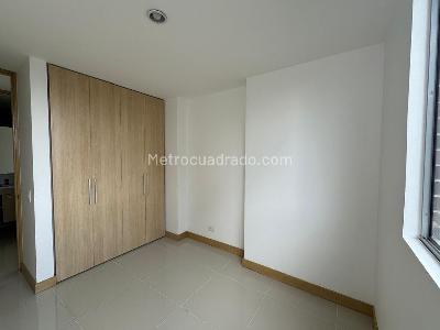 Apartamento de 3 alcobas en arriendo en El Poblado, Medellín, 85 m² · foto 7 de 10