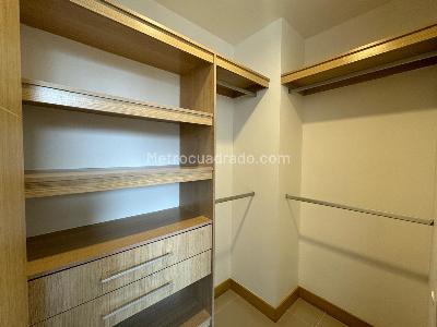 Apartamento de 3 alcobas en arriendo en El Poblado, Medellín, 85 m² · foto 9 de 10