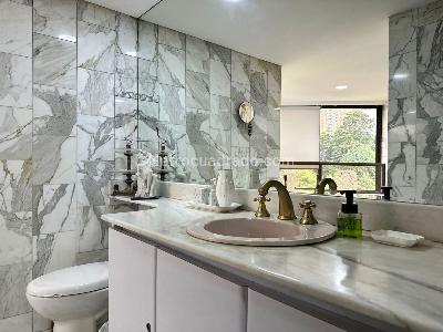 Apartamento de 4 alcobas en venta en El Poblado, Medellín, 380 m² · foto 13 de 16