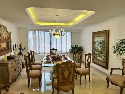 Apartamento de 4 alcobas en venta en El Poblado, Medellín, 380 m² · foto 6 de 16