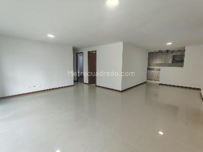 Apartamento de 3 alcobas en arriendo en El Poblado, Medellín, 112 m² · foto 4 de 18