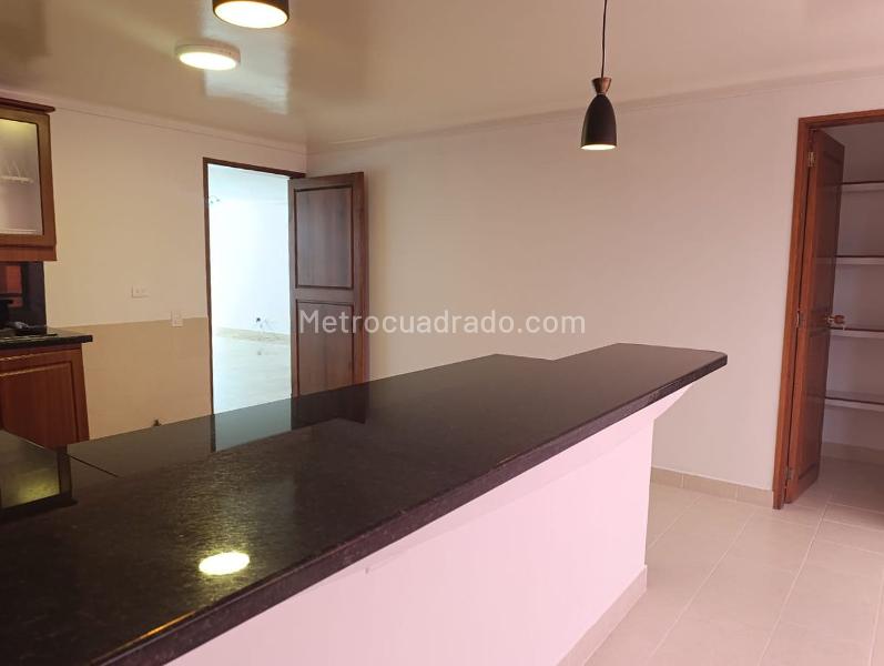 3BR House with Pool in El Poblado - 8
