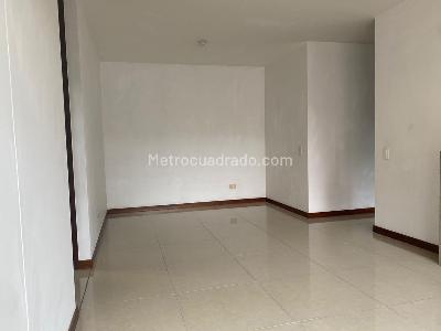 Apartamento de 3 alcobas en arriendo en El Poblado, Medellín, 78 m² · foto 3 de 14