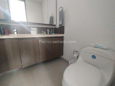 Apartamento de 3 alcobas en venta en El Poblado, Medellín, 149 m² · foto 14 de 15