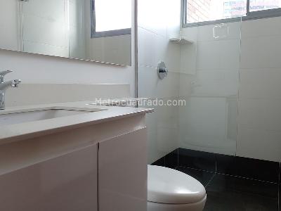 Apartamento en venta en El Poblado, Medellín · foto 18 de 20