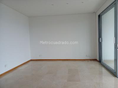 Apartamento en venta en El Poblado, Medellín · foto 2 de 20
