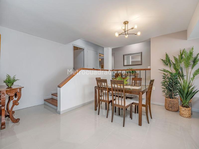 Furnished 3BR Apartment with 3 Baths in El Poblado - 2