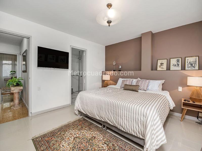 Furnished 3BR Apartment with 3 Baths in El Poblado - 9