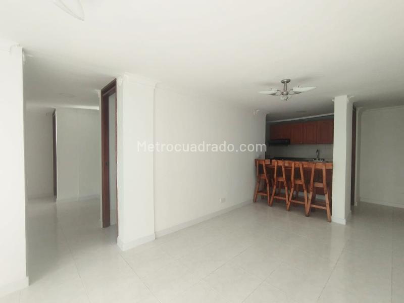 Apartamento de 3 Alcobas en El Poblado con Terraza y Piscina - 5