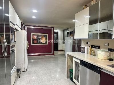 Apartamento de 4 alcobas en venta en El Poblado, Medellín, 452 m² · foto 11 de 18